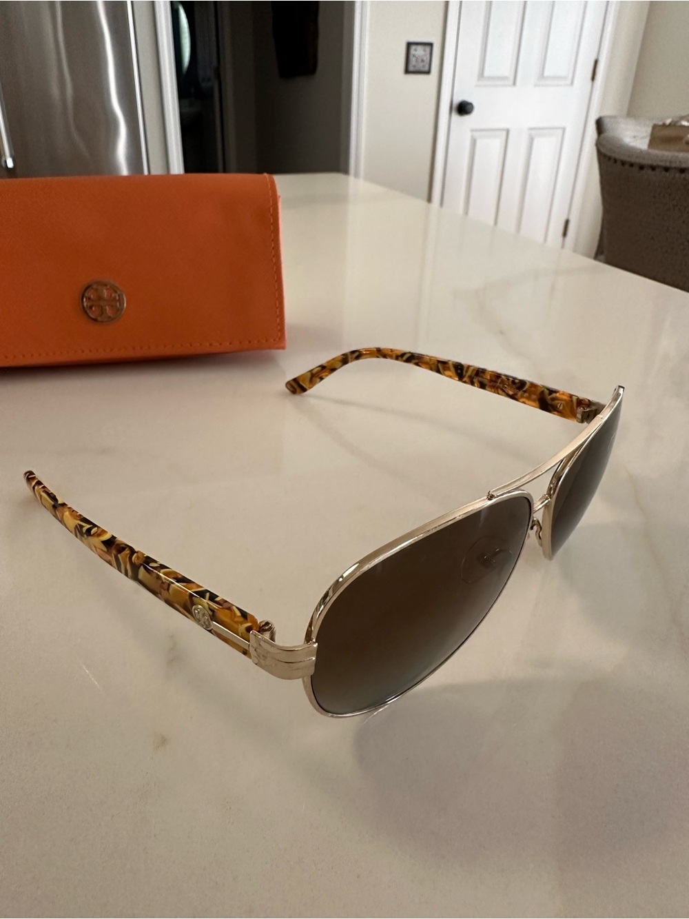 Tory Burch Orange Case with Gold-Trim Aviator Sunglasses - Picture 2 of 6